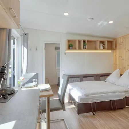 Tiny Haus 59 Am Brombachsee Holiday home Pleinfeld